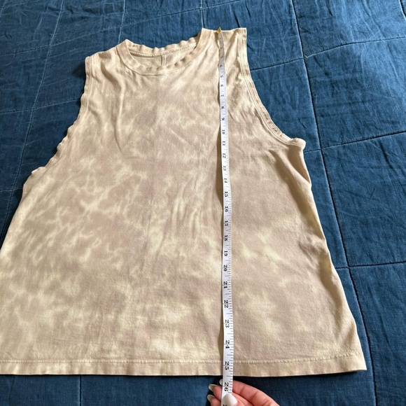 Lululemon Women's All Yours Tank Top Tie Dye Size 8 - Picture 6 of 7